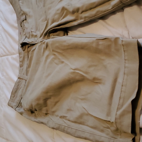 Shorts - Picture 2 of 5